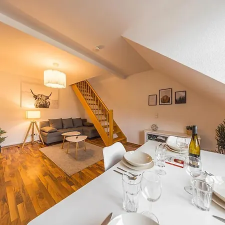 Apartamento Grosszuegige Helle 3 Zimmer-wohnung Zentrumsnah *