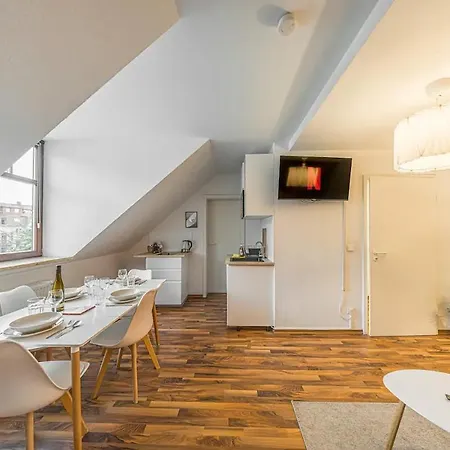 Grosszuegige Helle 3 Zimmer-wohnung Zentrumsnah Appartamento *