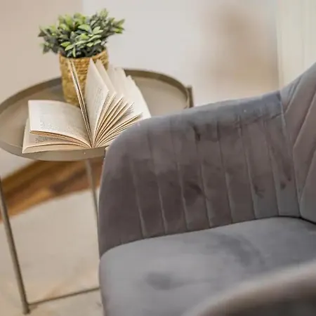 Grosszuegige Helle 3 Zimmer-wohnung Zentrumsnah * Lipsia